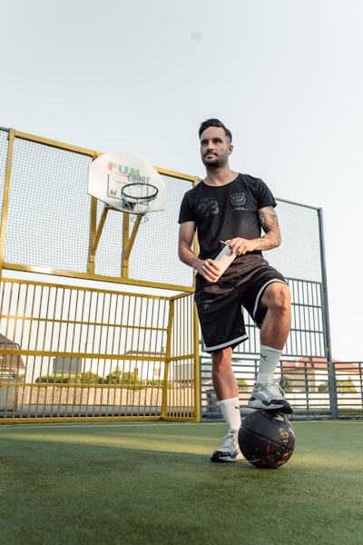 الألعابالرياضيةالنسائيةدليلشامللأهمالرياضاتللسيدات