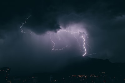 جدول مباريات اليوم الدوري الإنجليزي مباشر الآن
